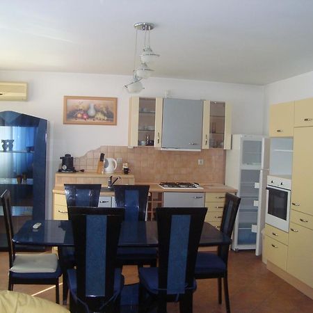 Lotusz Apartments In Nyíregyháza Esterno foto