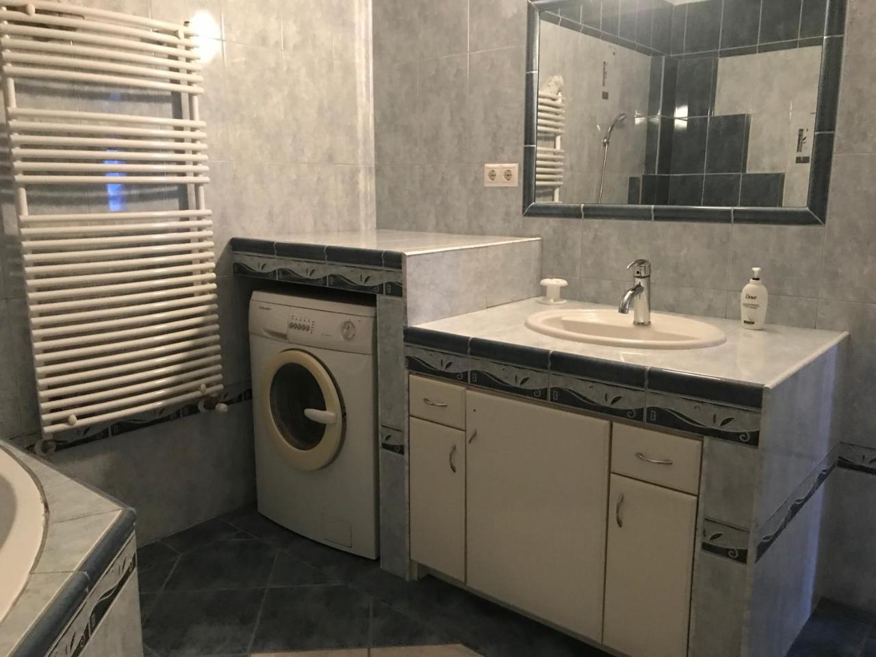 Lotusz Apartments In Nyíregyháza Esterno foto