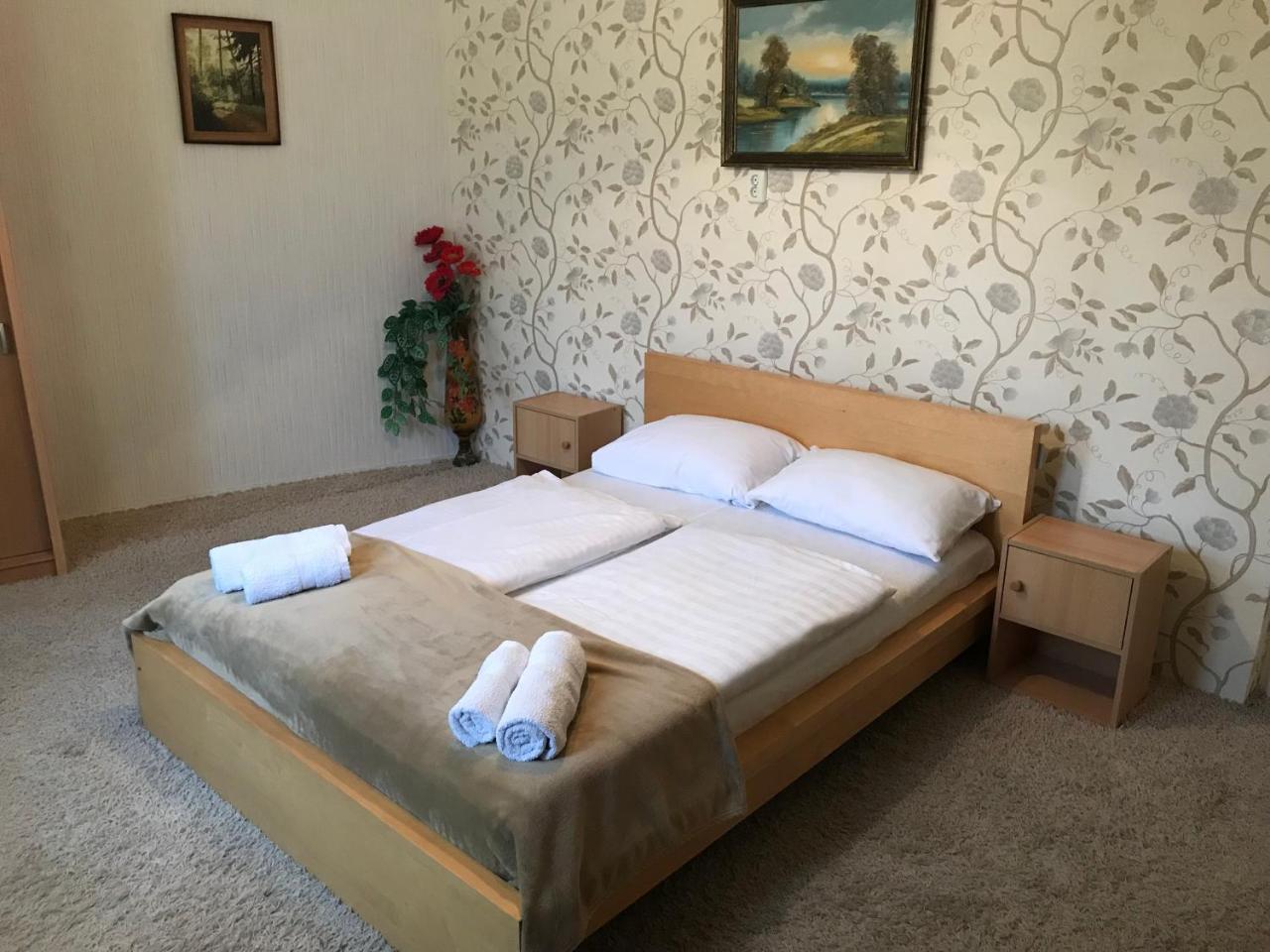 Lotusz Apartments In Nyíregyháza Esterno foto