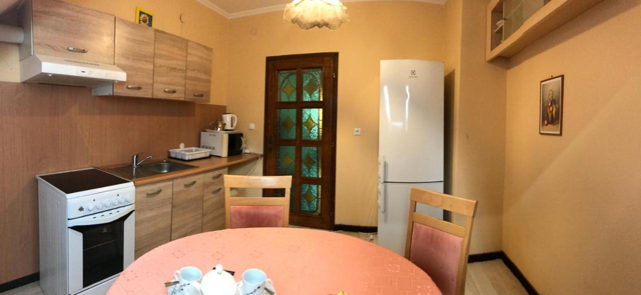 Lotusz Apartments In Nyíregyháza Esterno foto
